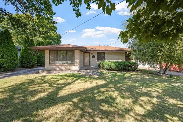 2806 E Tiffin Avenue, Des Moines, IA 50317