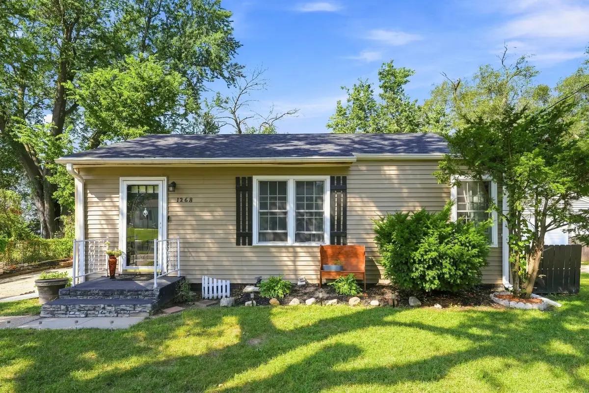 1268 E 33rd Court, Des Moines, IA 50317 - #1