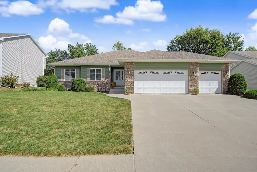 1116 W 15th Street S, Newton, IA 50208 - #2