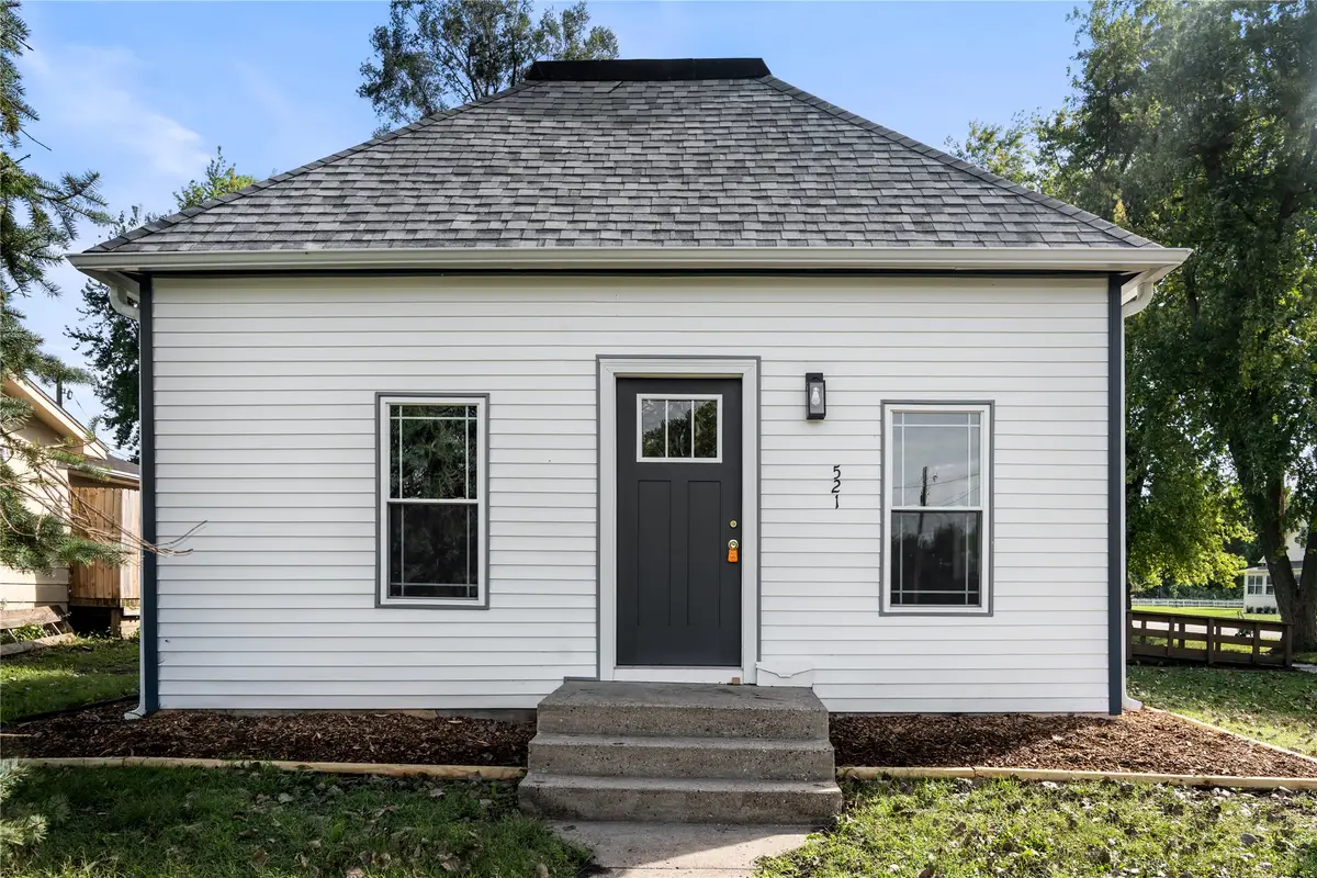 521 W Washington Street, Colfax, IA 50054 - #1