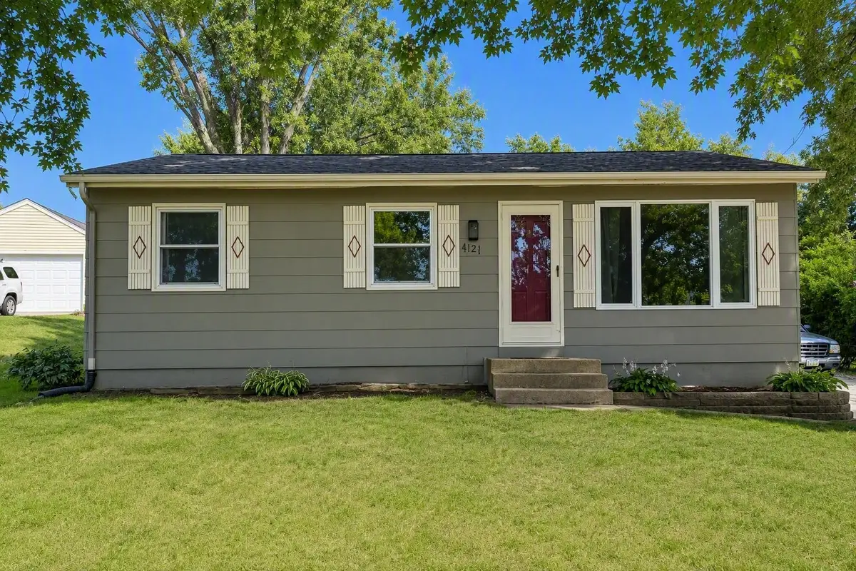 4121 SE 10th Street, Des Moines, IA 50315 - #1