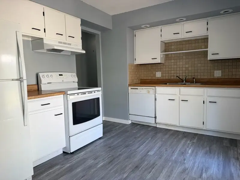 4121 SE 10th Street, Des Moines, IA 50315 - #2