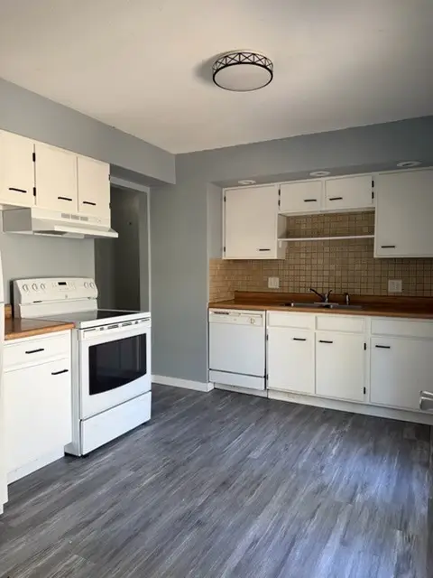 4121 SE 10th Street, Des Moines, IA 50315 - #3