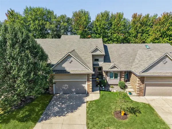 2416 NW 163rd Street, Clive, IA 50325