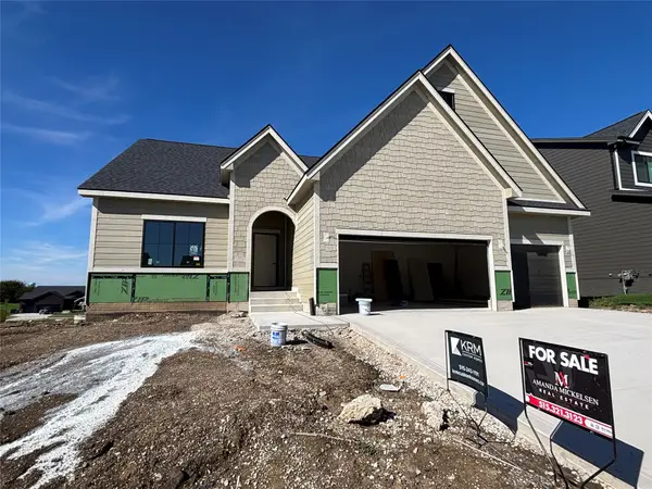 1841 Silver Maple Drive, Norwalk, IA 50211