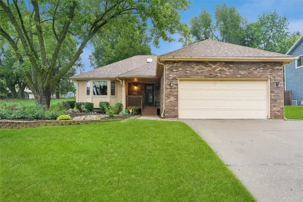 1406 N B Street, Indianola, IA 50125