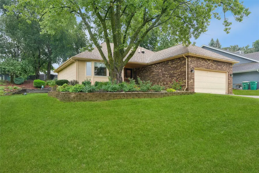 1406 N B Street, Indianola, IA 50125 - #2
