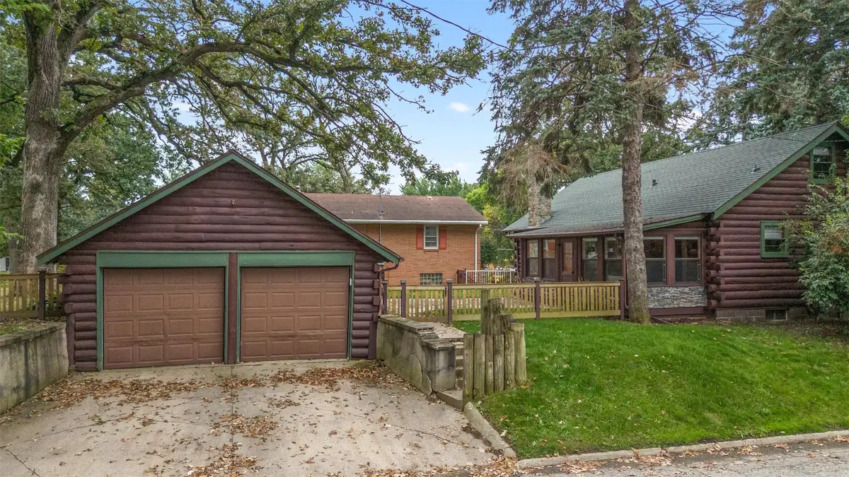 626 18th Street W, Clear Lake, IA 50428 - #1