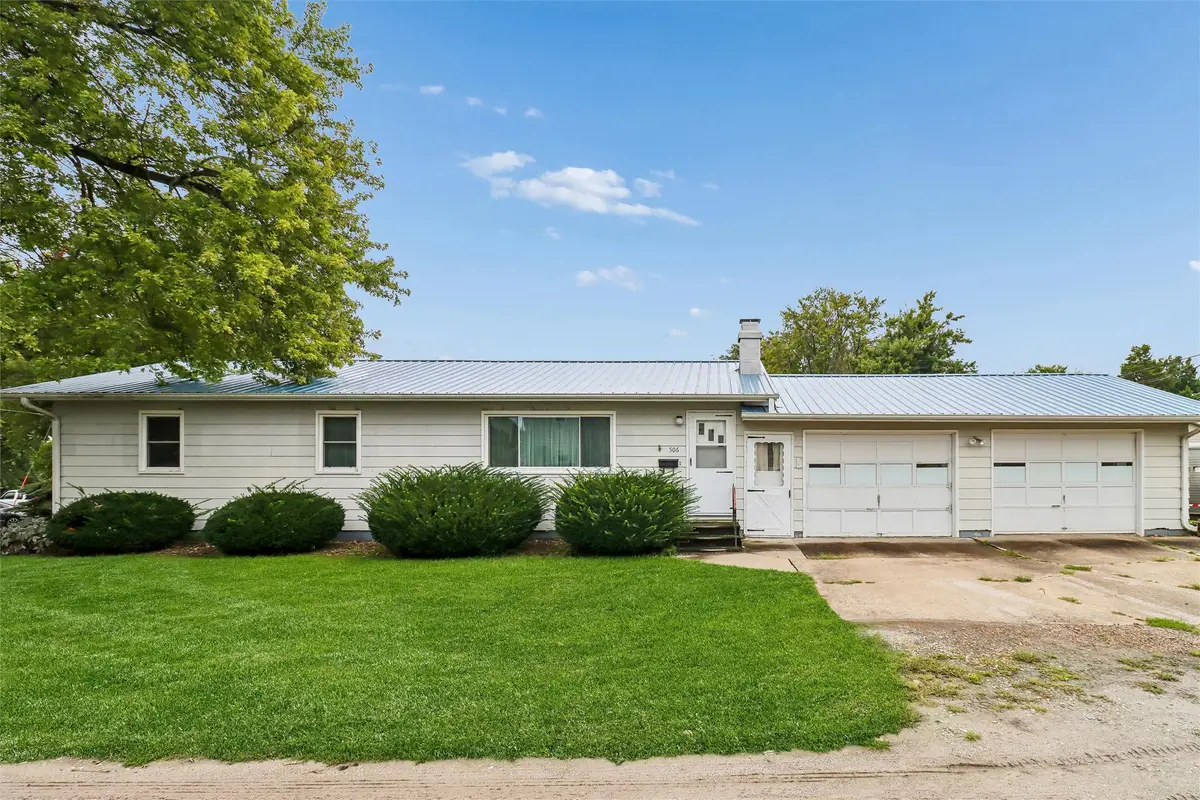 506 W North Street, Knoxville, IA 50138 - #1