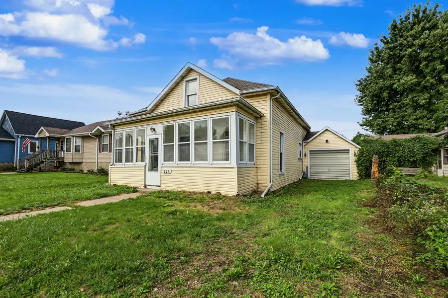 228 3rd Street, West Des Moines, IA 50265 - #3