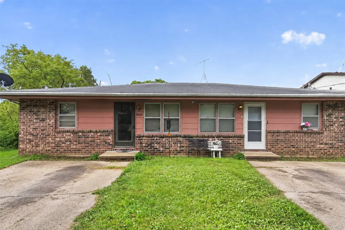 3920-3922 E 38th Street, Des Moines, IA 50317 - #1