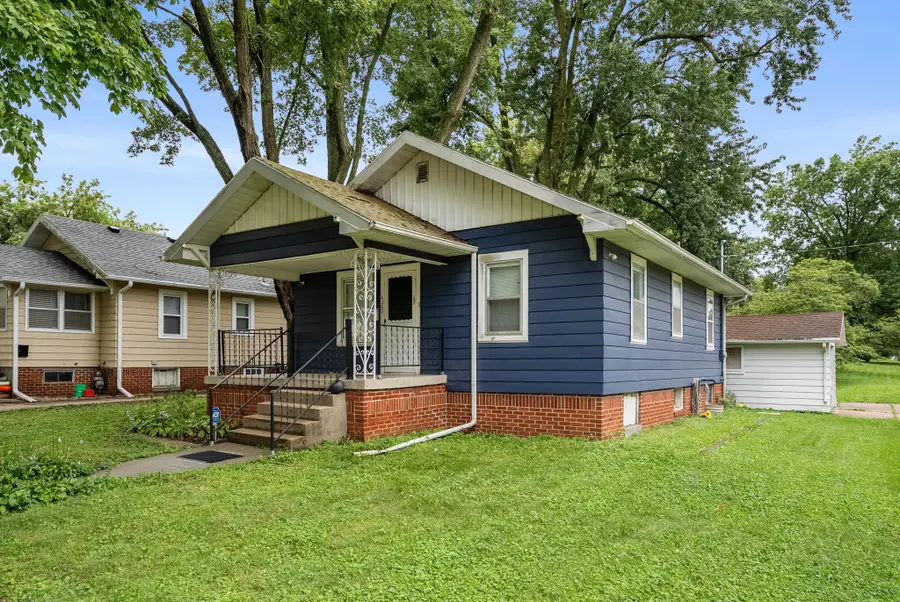 6202 SW 12th Street, Des Moines, IA 50315 - #2