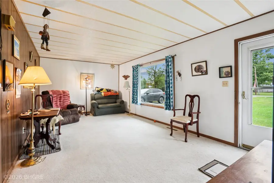 813 S Prairie Street, Russell, IA 50238 - #2