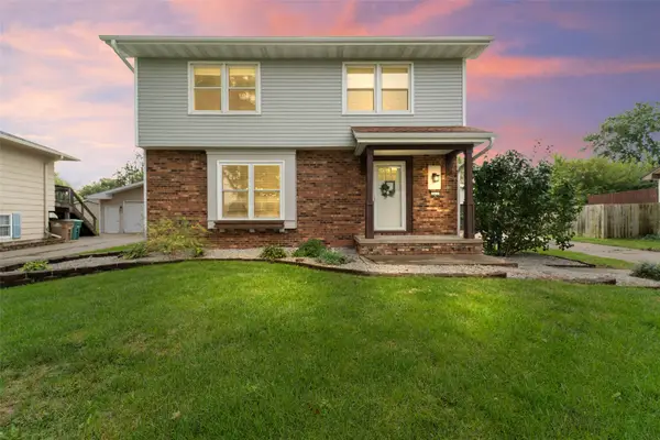 527 Village Court, Altoona, IA 50009