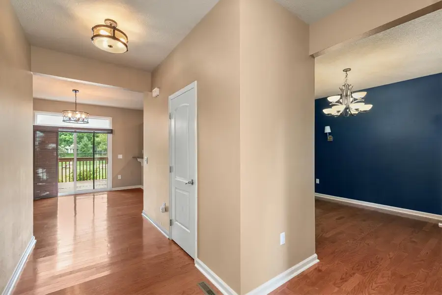 226 S 82nd Street, West Des Moines, IA 50266 - #3