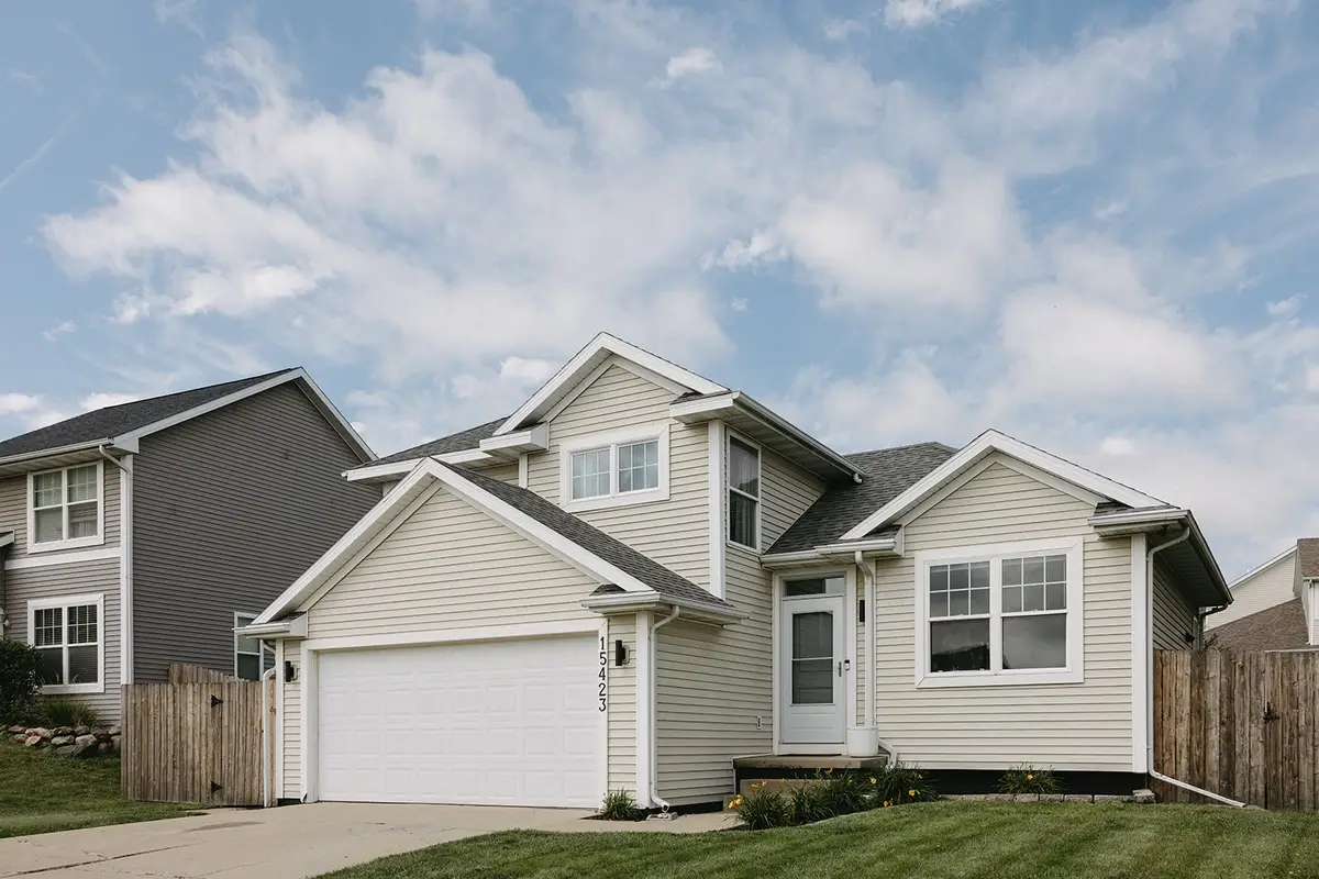 15423 Aurora Avenue, Urbandale, IA 50323 - #1