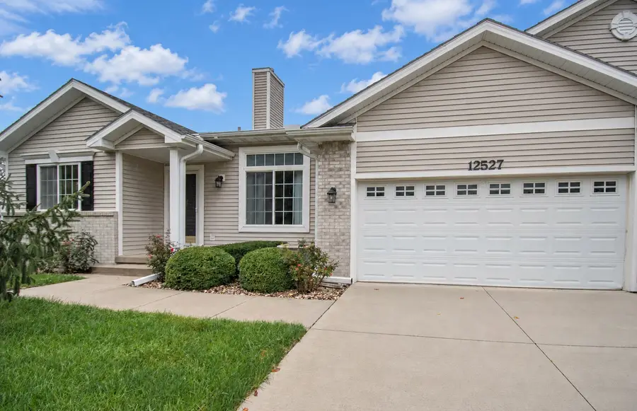 12527 Douglas Parkway, Urbandale, IA 50323 - #2