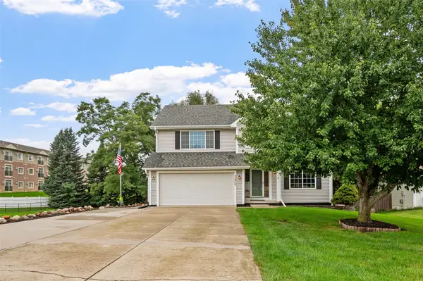 5670 Twin Circle Drive, Pleasant Hill, IA 50327