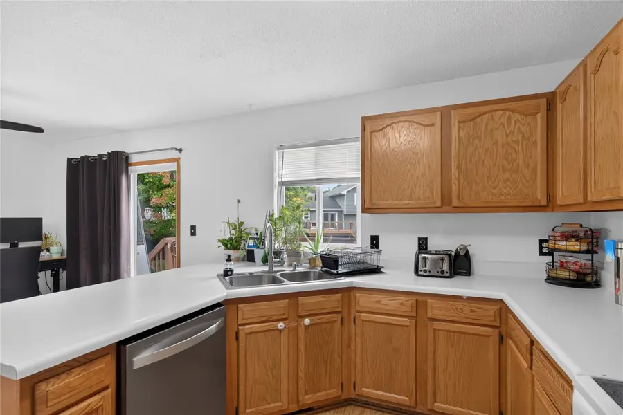 526 NE 56th Street, Pleasant Hill, IA 50327 - #3
