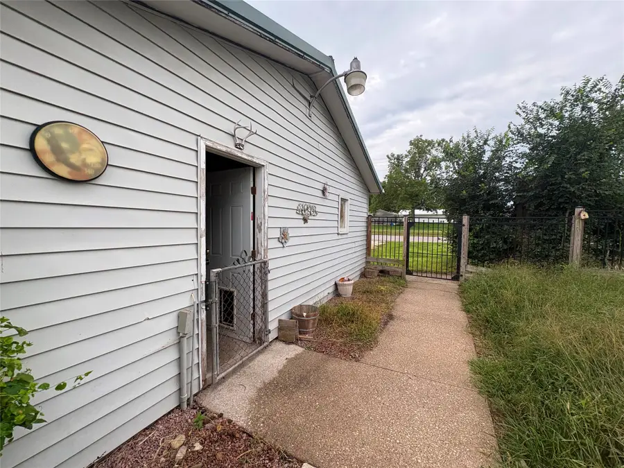 105 W Clay Street, Panora, IA 50216 - #3