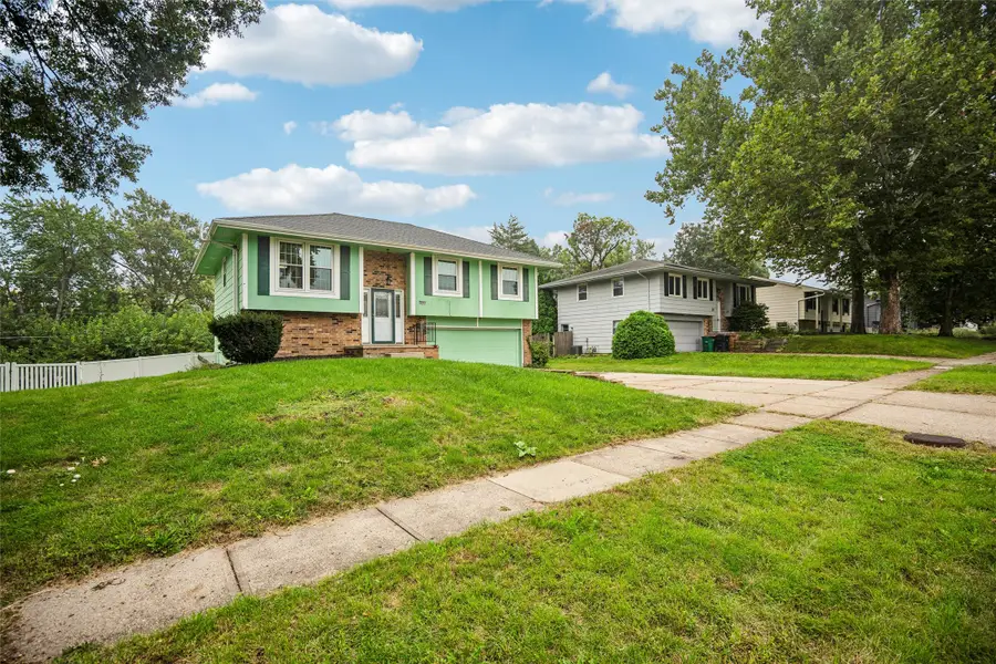 4503 68th Street, Urbandale, IA 50322 - #2