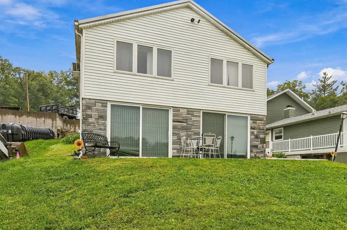 1113 Lakeshore Drive, Brooklyn, IA 52211 - #1