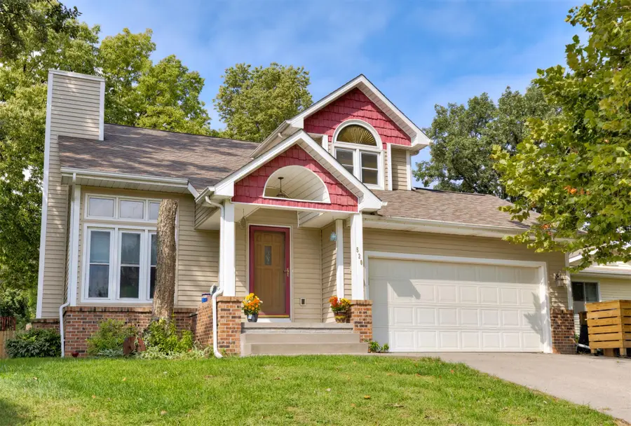 520 N 1st Street, Carlisle, IA 50047 - #2