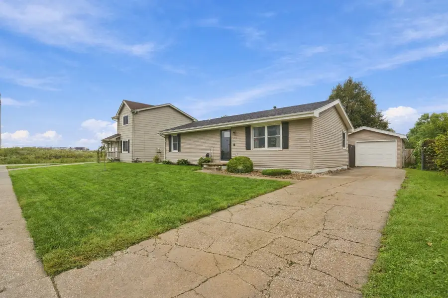 720 NE 5th Street, Grimes, IA 50111 - #2