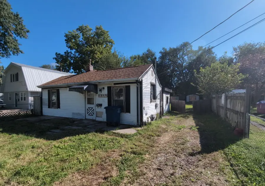 1309 E 26th Street, Des Moines, IA 50317 - #2