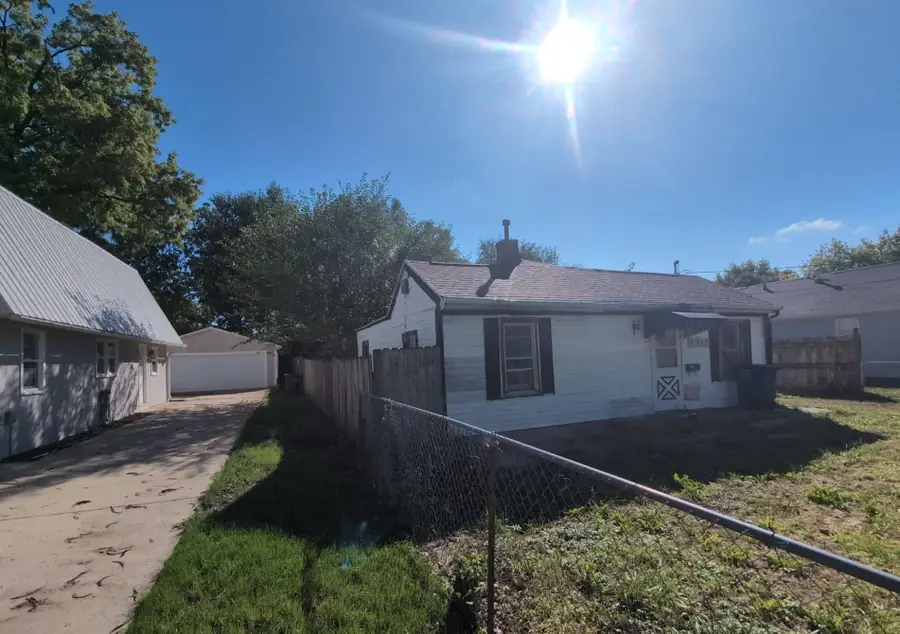 1309 E 26th Street, Des Moines, IA 50317 - #3
