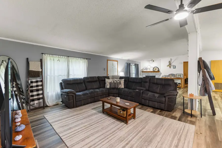 2940 Lafayette Avenue, Melbourne, IA 50162 - #3