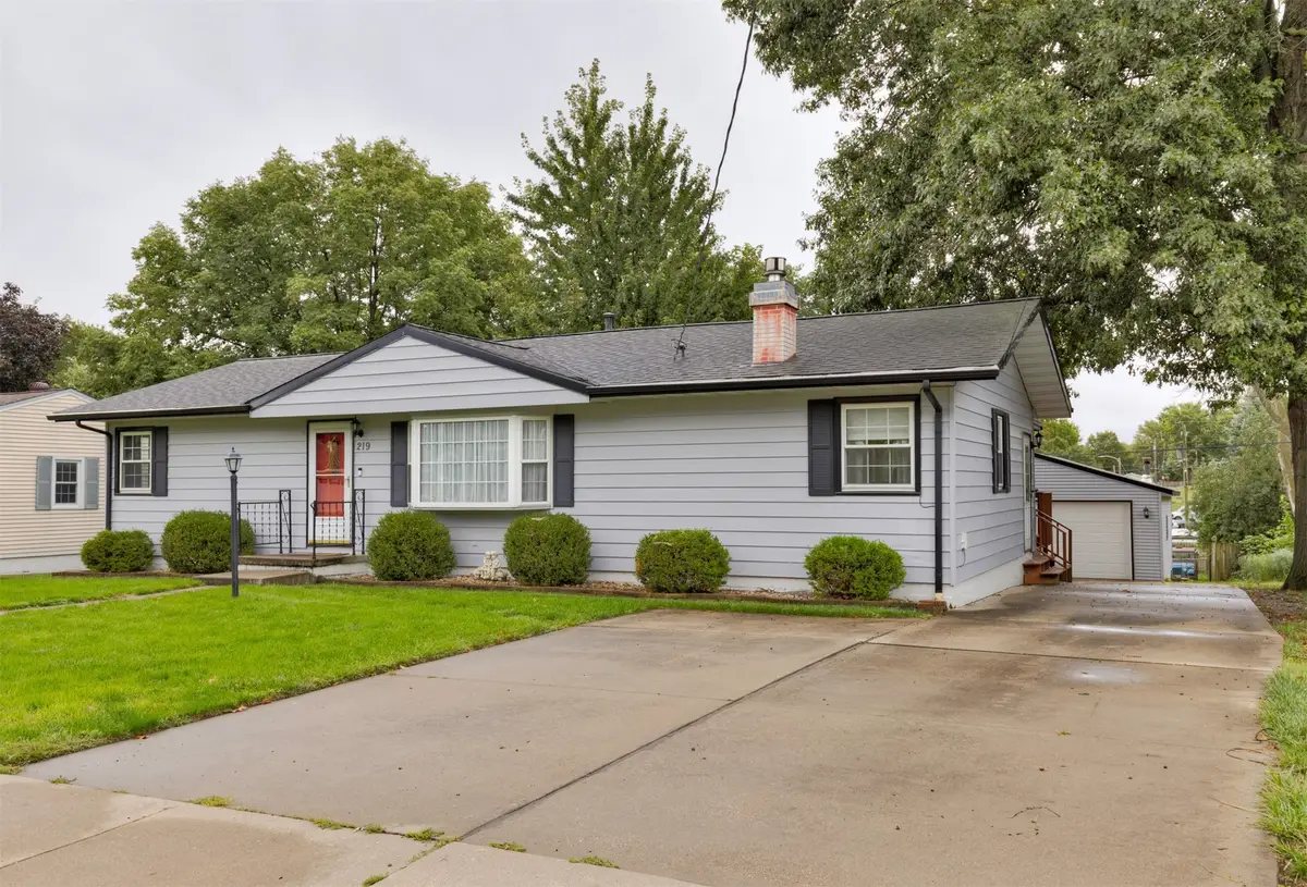 219 Palomino Parkway, Des Moines, IA 50320 - #1
