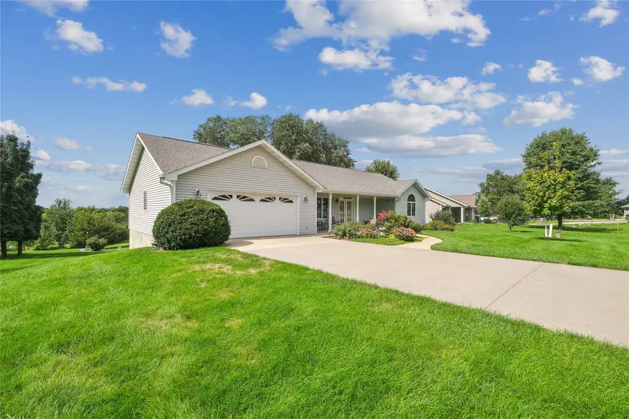 105 Delft Drive, Pella, IA 50219 - #3