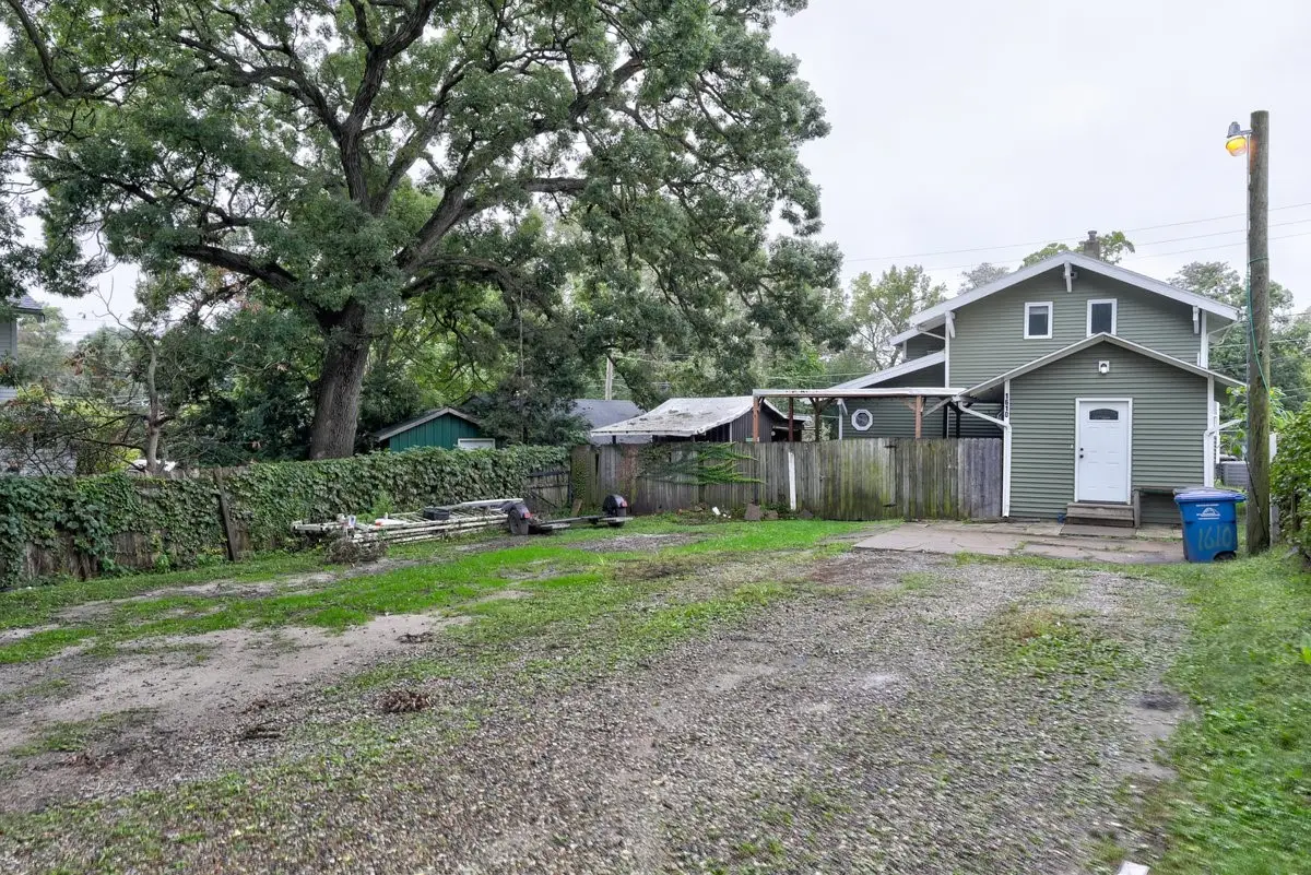 1610 E 8th Street, Des Moines, IA 50316 - #1