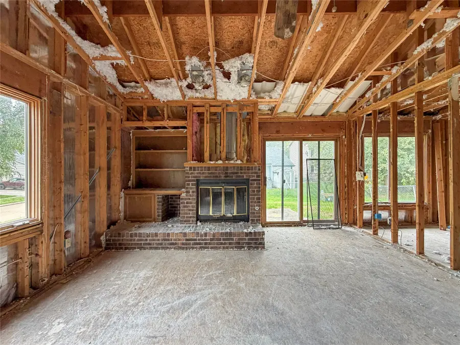 4506 83rd Street, Urbandale, IA 50322 - #2