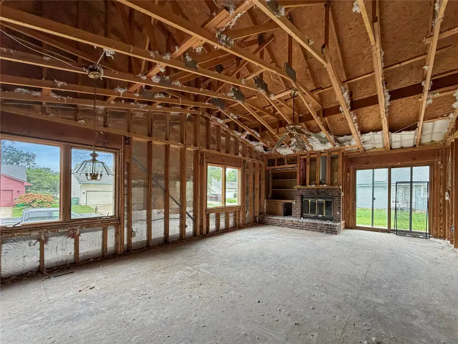 4506 83rd Street, Urbandale, IA 50322 - #3