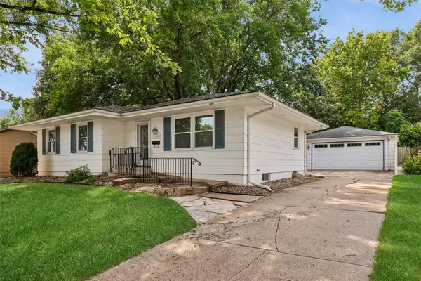 2808 78th Street, Urbandale, IA 50322