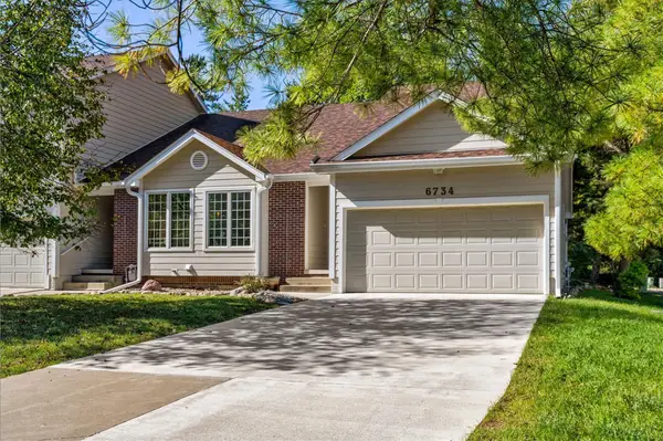 6734 Sutton Circle, Urbandale, IA 50322