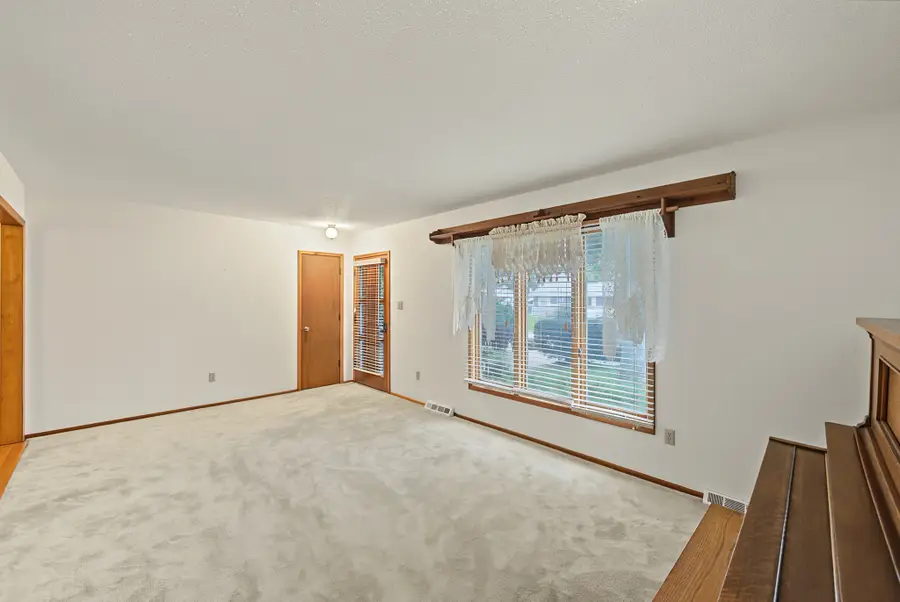 114 3rd Street Ne, Bondurant, IA 50035 - #3