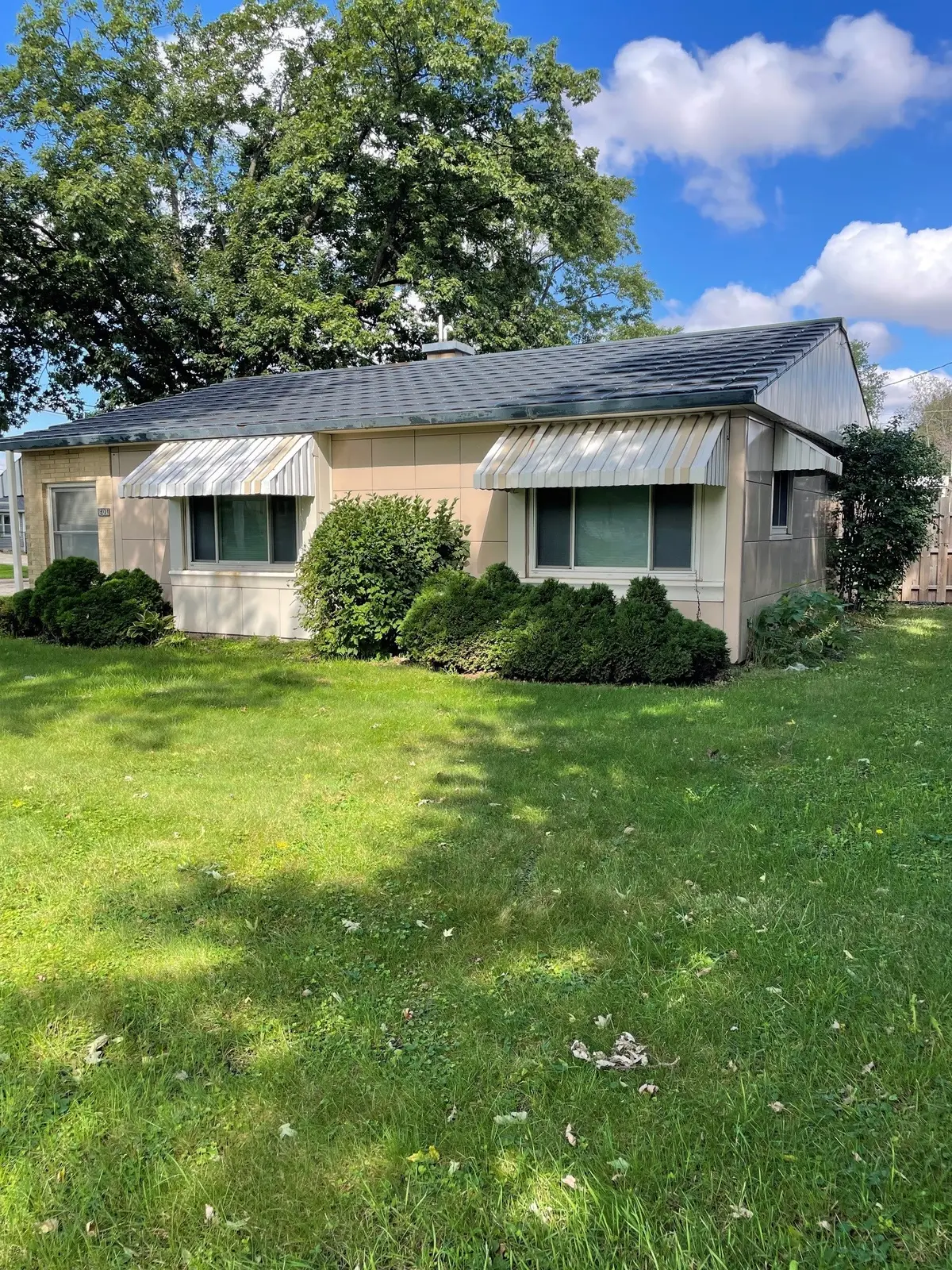 601 10th Avenue, Grinnell, IA 50112 - #1