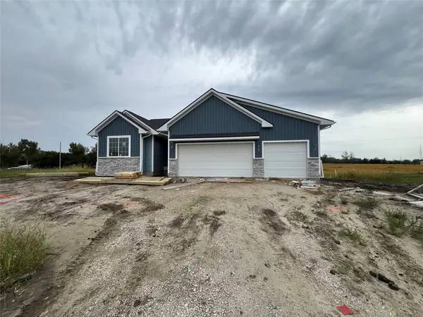 413 NE Adams Avenue, Elkhart, IA 50073