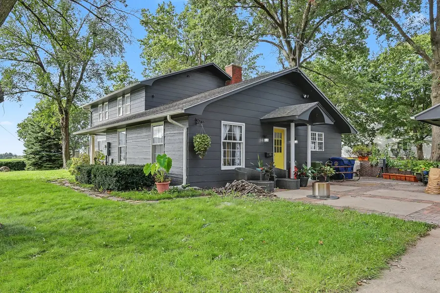 303 Central Drive, Pella, IA 50219 - #2