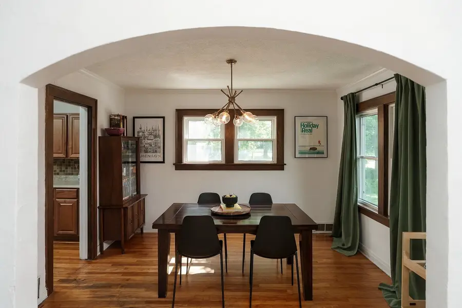 3711 Glover Avenue, Des Moines, IA 50315 - #2