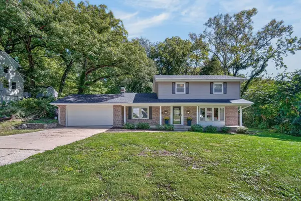 129 Lincoln Place Drive, Des Moines, IA 50312