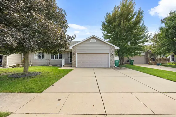 613 SE Tower Court, Ankeny, IA 50021