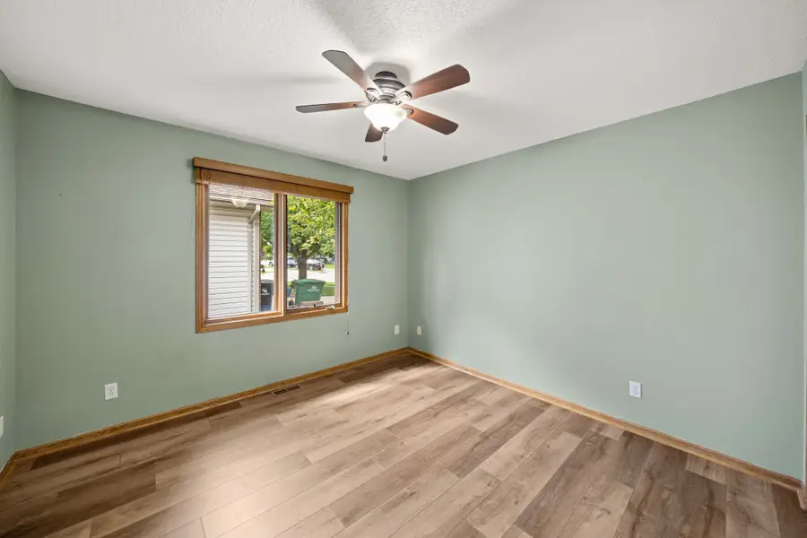 613 SE Tower Court, Ankeny, IA 50021 - #2