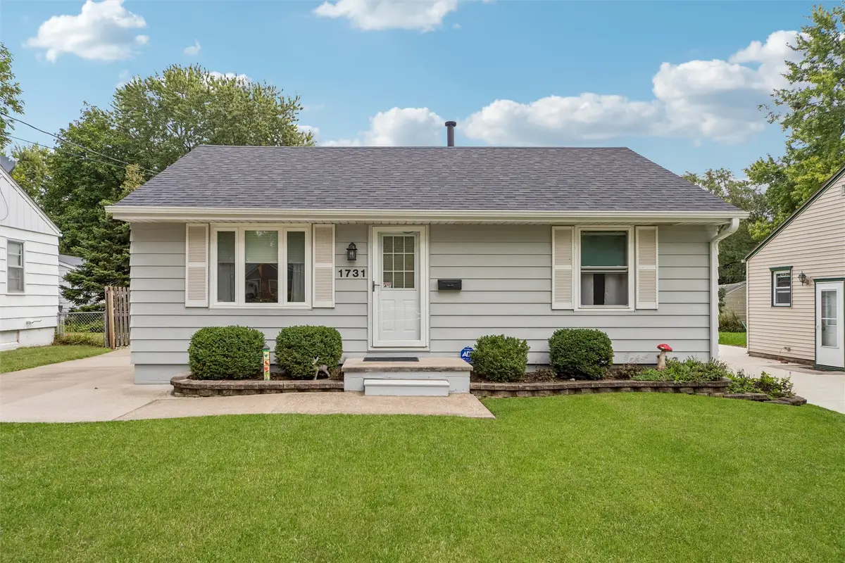 1731 56th Street, Des Moines, IA 50310 - #1