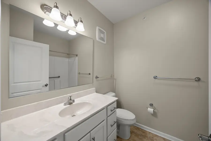 1427 34th Avenue Sw #221, Altoona, IA 50009 - #3