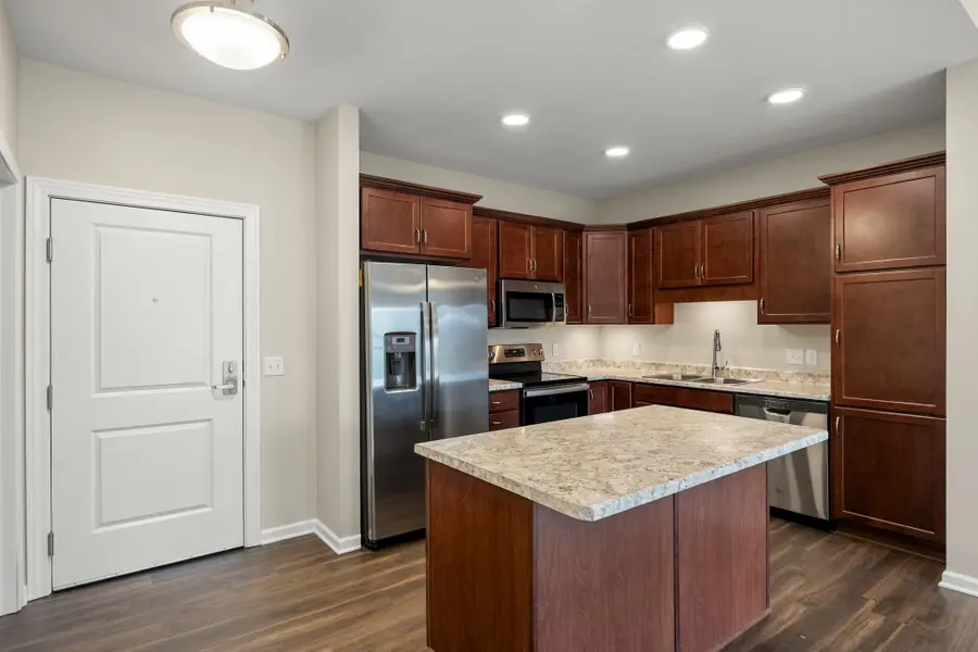 1427 34th Avenue Sw #210, Altoona, IA 50009 - #2