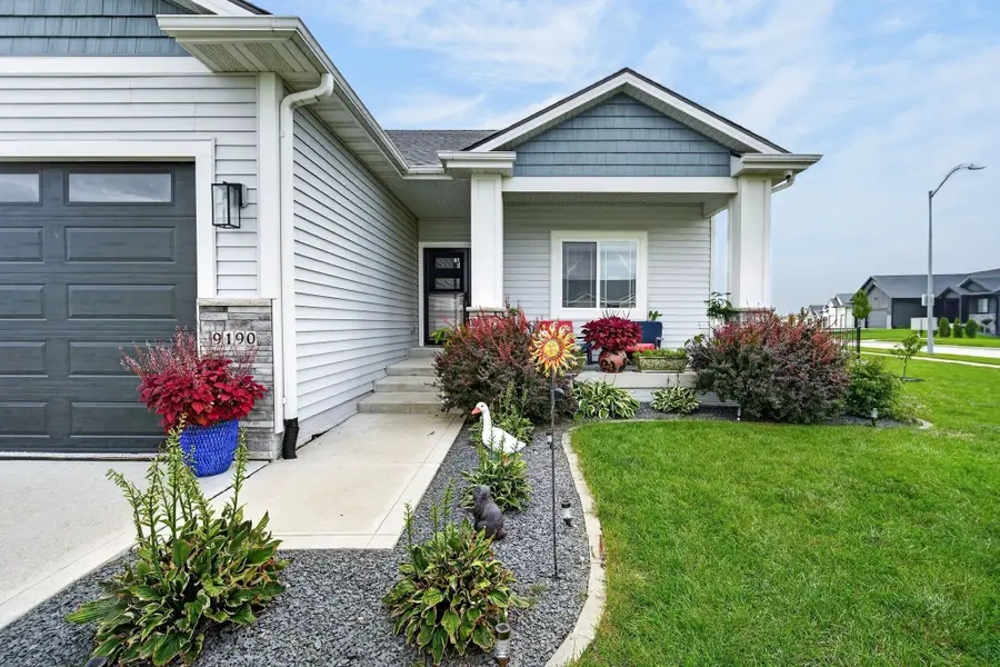 9190 Cody Drive, West Des Moines, IA 50266 - #2
